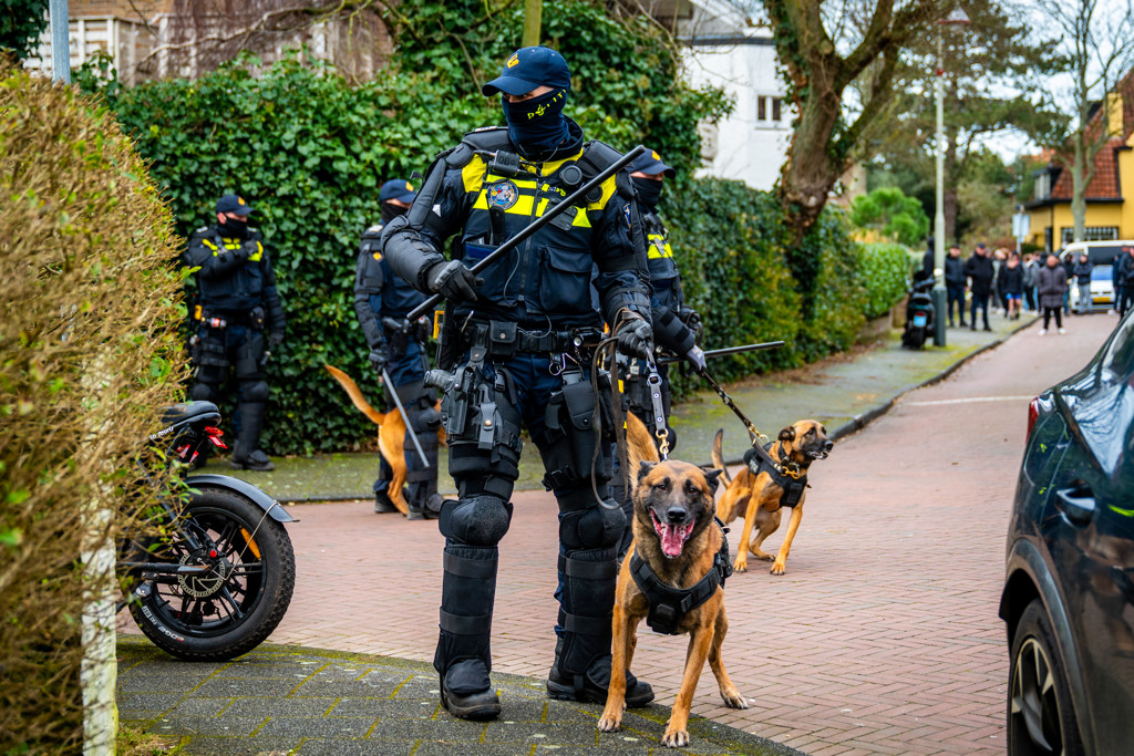 Politie gebruikte meer geweld: 'Nooit een doel op zich, maar ons werk is complex'