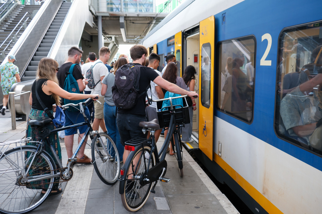 Frustratie om tekort aan fietsplekken in de trein: 'Moeten continu fietsers teleurstellen'