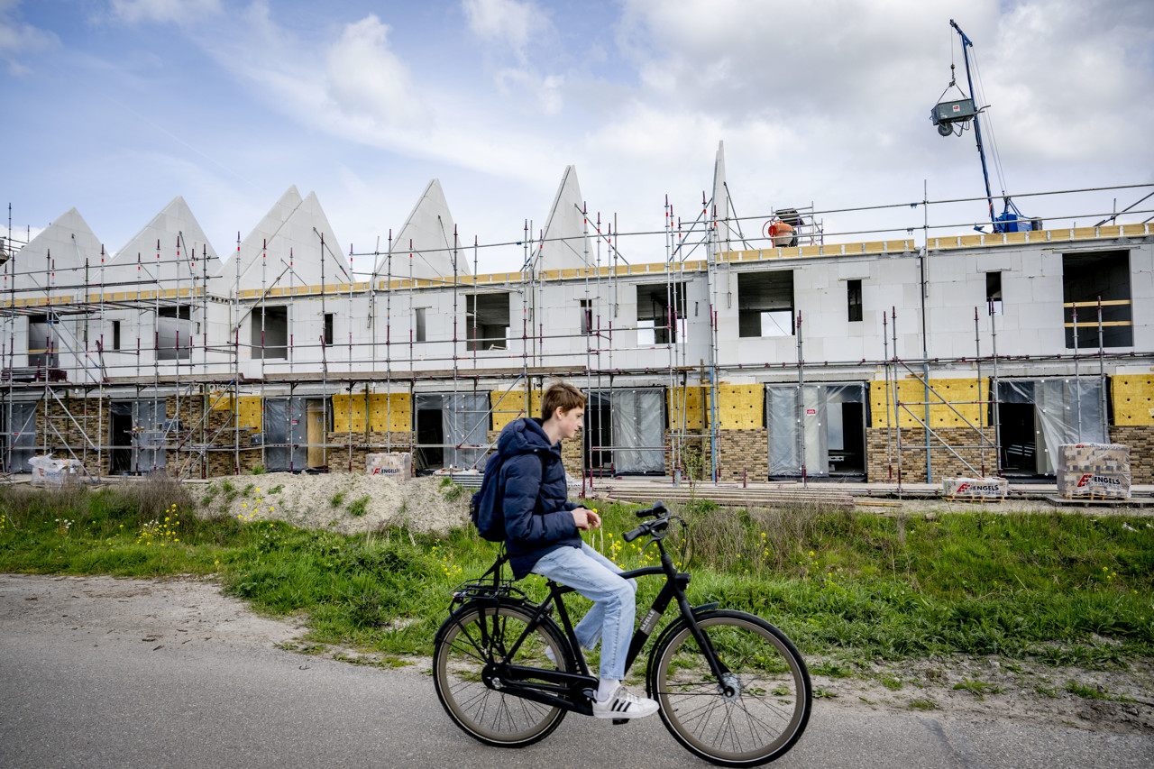 Amsterdam sluit sociale huur af voor woningbezitters