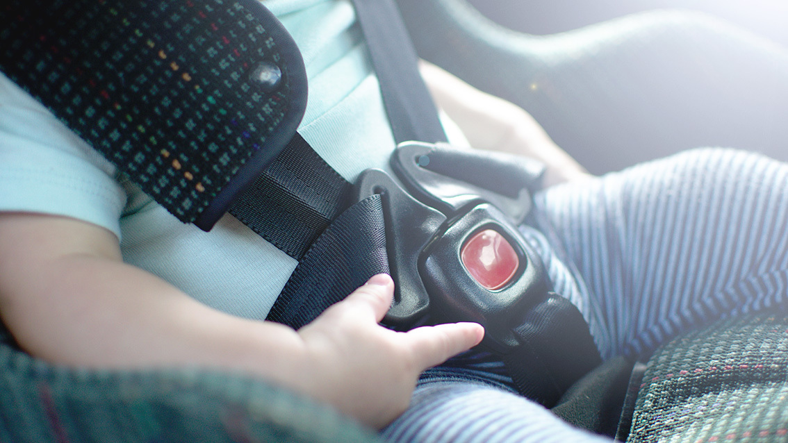 Spanje schrikt van dood meisje (2) in snikhete auto, sterfte door oververhitting neemt snel toe