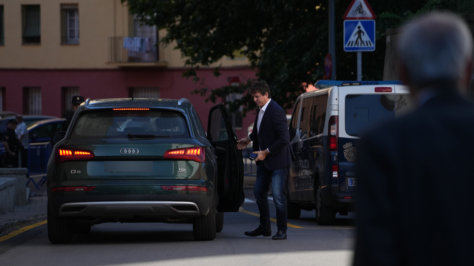 3 jaar cel dreigt voor broer van Spaanse premier Sánchez, hij kreeg betaald voor niets doen