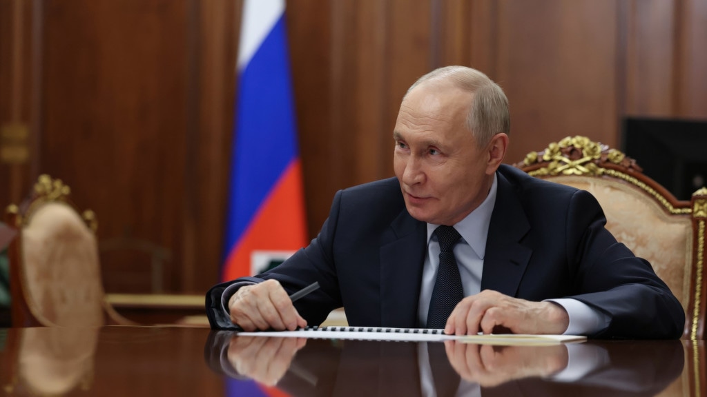 Poetin moet bezuinigen: Rusland overschrijdt oorlogsbudget fors