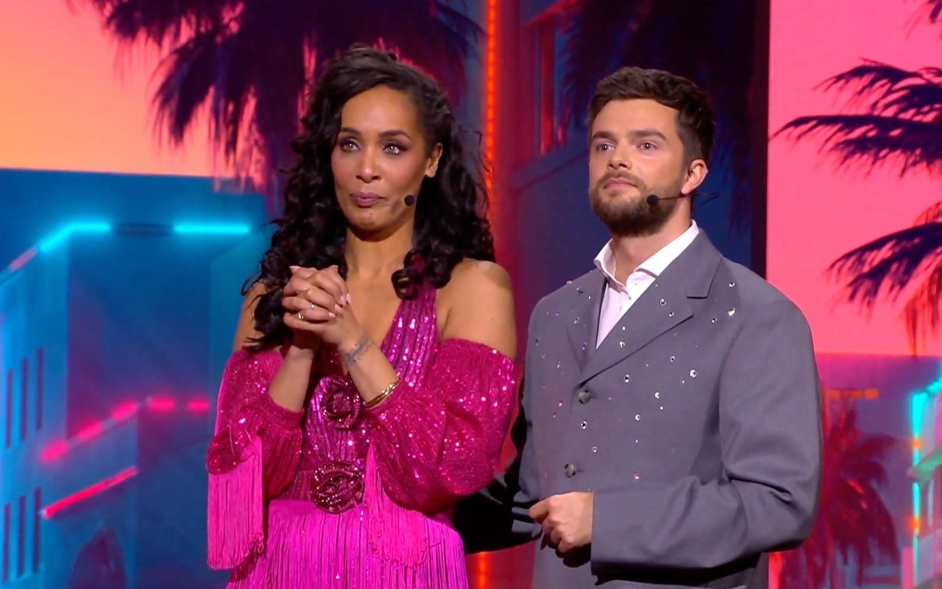 Dyantha Brooks in tranen na eerbetoon aan ouders in Stars on Stage