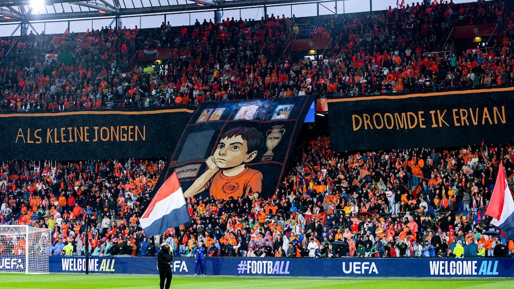Op het laatste moment naar Oranje-wedstrijd? Dit ben je ongeveer kwijt