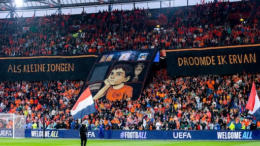Op het laatste moment naar Oranje-wedstrijd? Dit ben je ongeveer kwijt