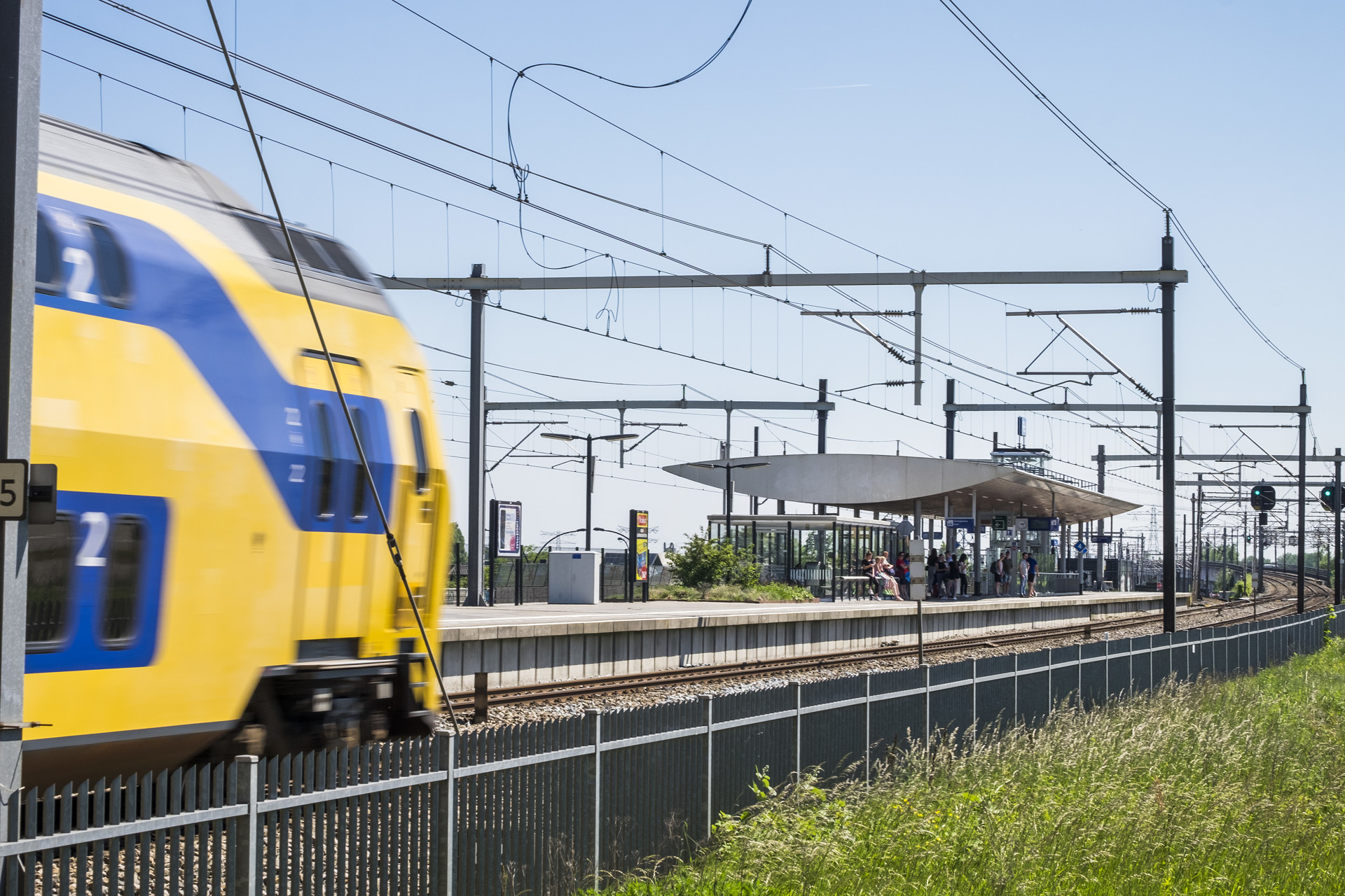 Geen treinen tussen Amsterdam en Utrecht door blikseminslag