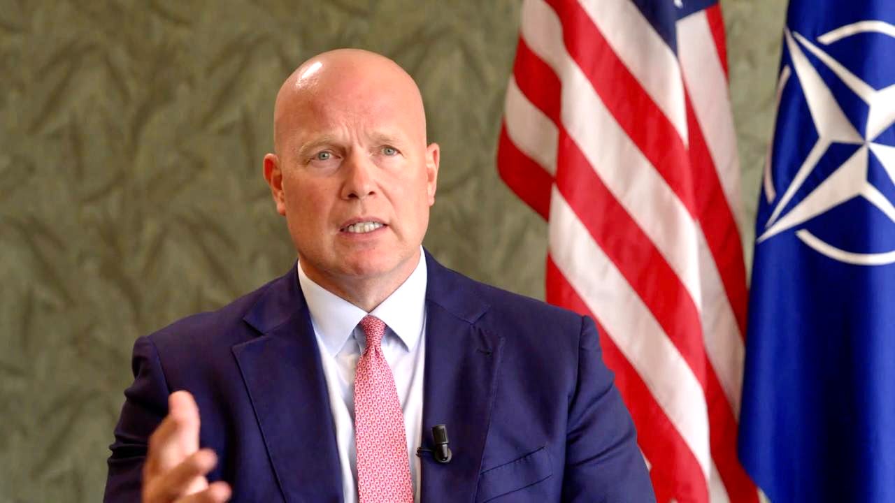Amerikaanse NAVO-ambassadeur: meer samenwerking nodig met Eu