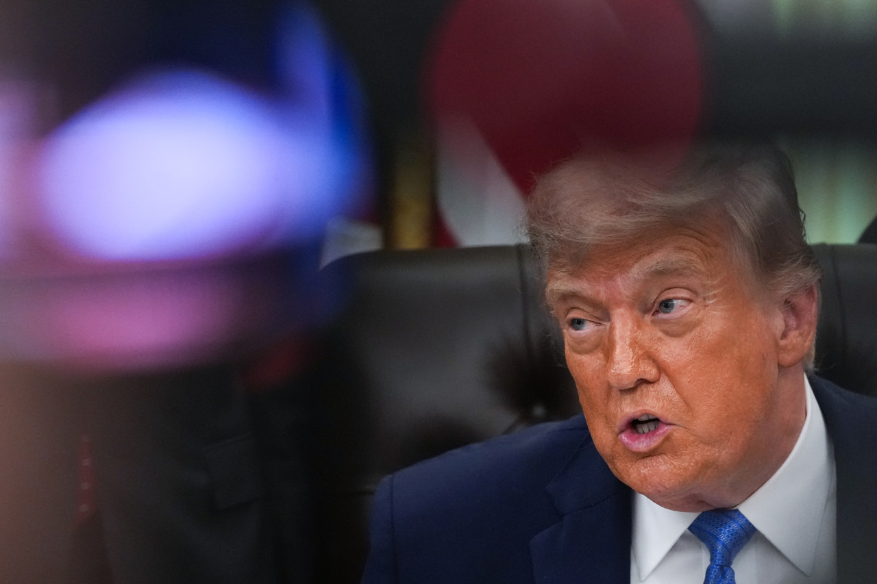 Trump waarschuwt Iran opnieuw: 'Zullen zeer hard aanvallen'