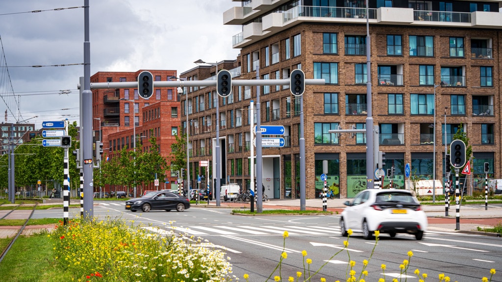 Door de stroomstoring werken veel verkeerslichten niet.