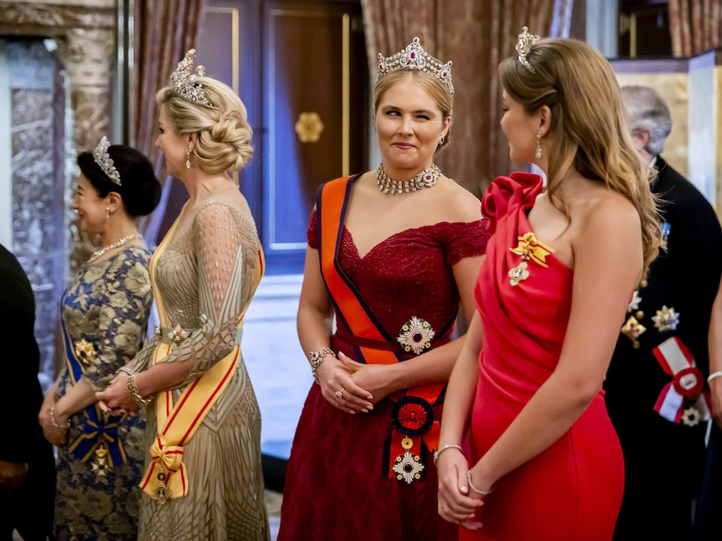 Veelzeggende knipoog van prinses Amalia helpt Ariane door spannend moment