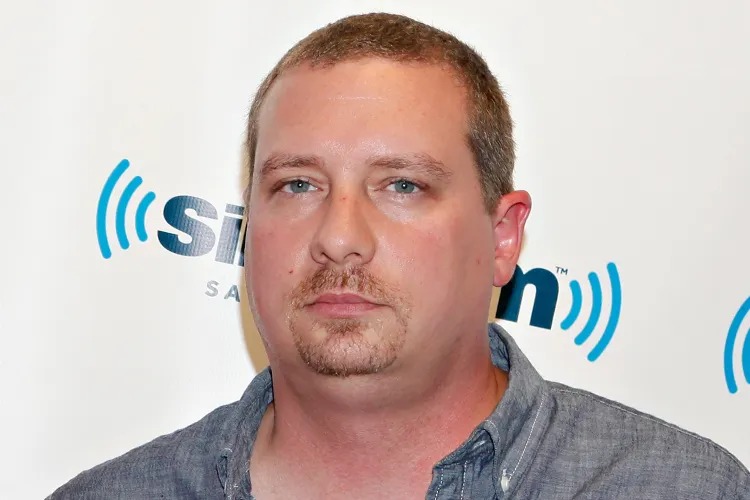 Justin-Cary-of-Sixpence-None-the-Richer-061926-51710c38a9e64f25965b5bb3b7775bb5.jpg?itok=OoceKdAt&offsetX=0&offsetY=0&cropWidth=749&cropHeight=421&width=1024&height=576&impolicy=dynamic