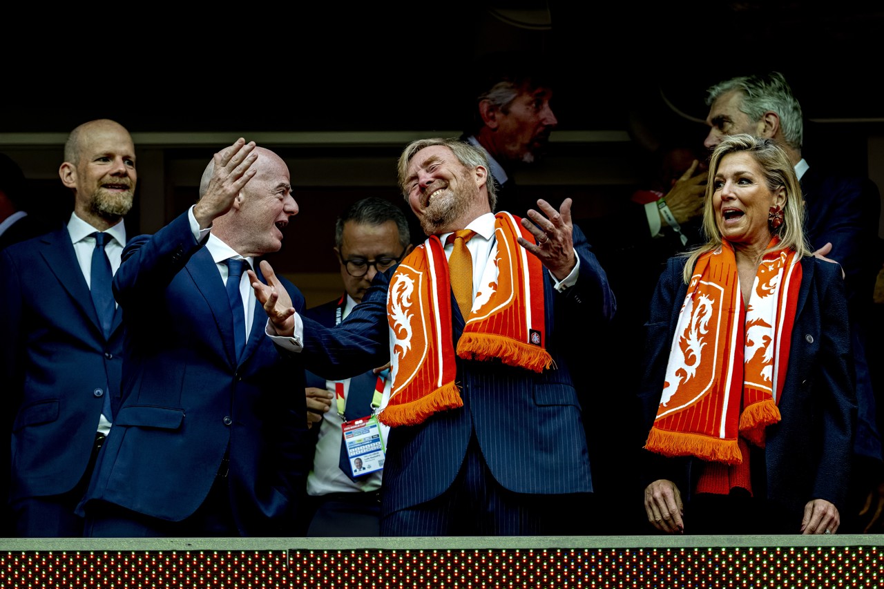 Onschuldige opmerking of sneer naar de FIFA? 'Koning durft meer dan de KNVB'