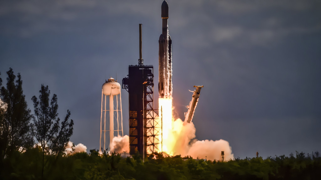 SpaceX keldert op de beurs: 400 miljard dollar verdampt in een dag