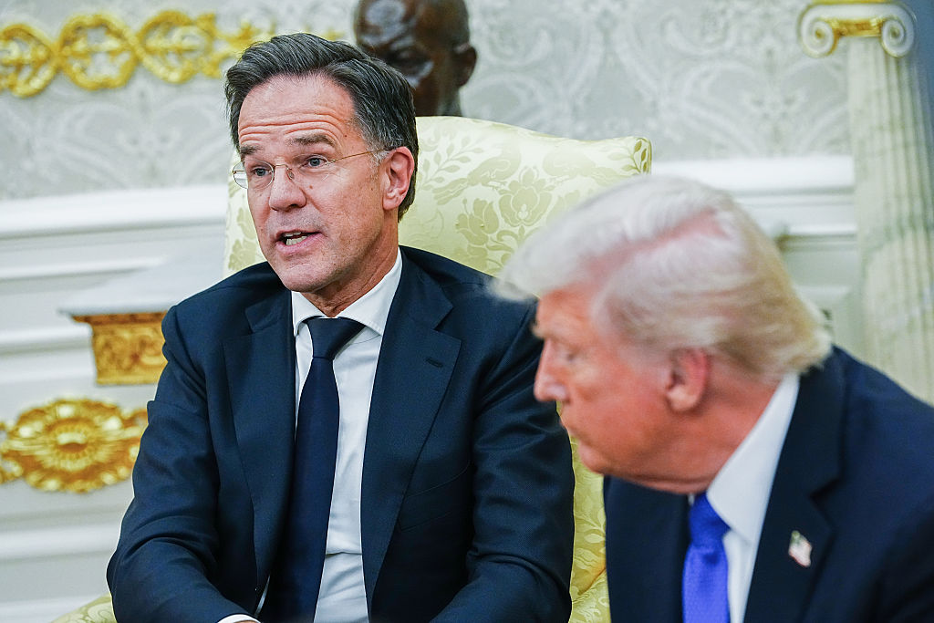 Trump-fluisteraar Rutte weer in actie: 'Hij zal zoete broodjes bakken'