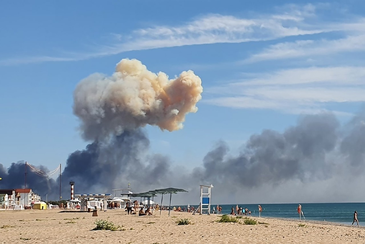Oekraïne wil de Krim isoleren: geen stroom, geen benzine en geen vakantie