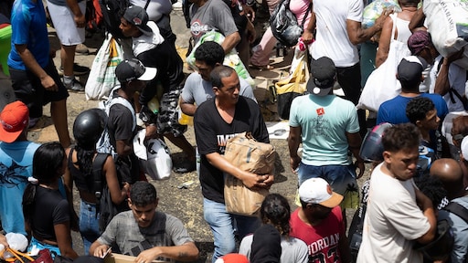 Zeker 920 mensen omgekomen na aardbevingen Venezuela