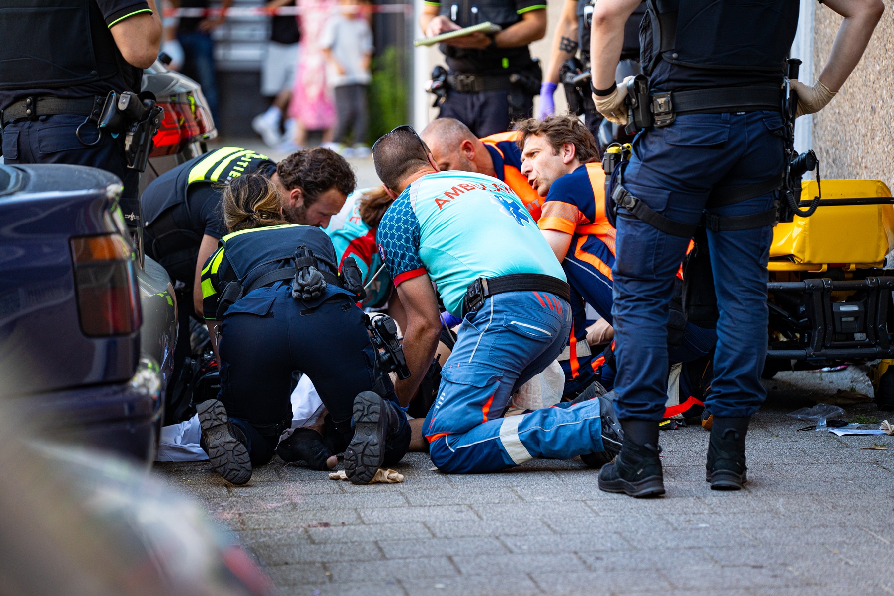 Politie schiet man neer in Rotterdam, had vuurwapen bij zich
