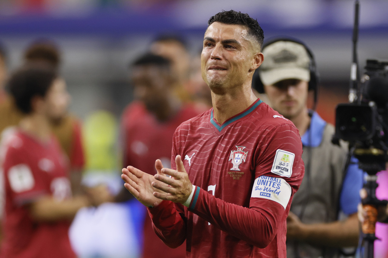 Tranen bij Ronaldo (41) na laatste WK-duel: 'Als ik stop, zal het met goed geweten zijn'