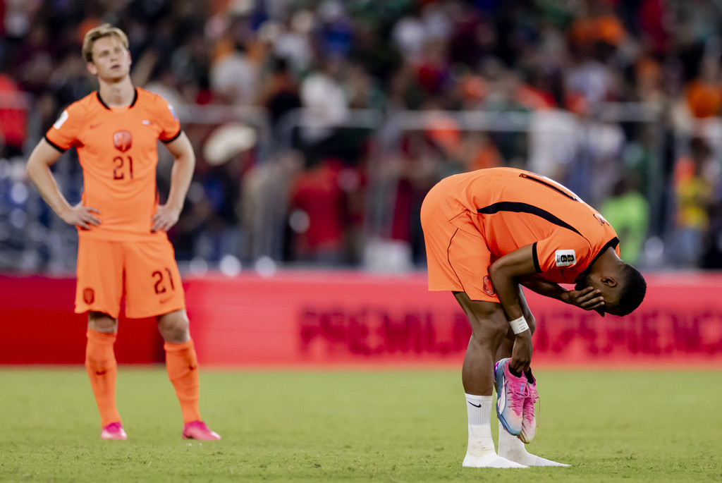 Deelname WK levert voetbalbond KNVB geen droog brood op