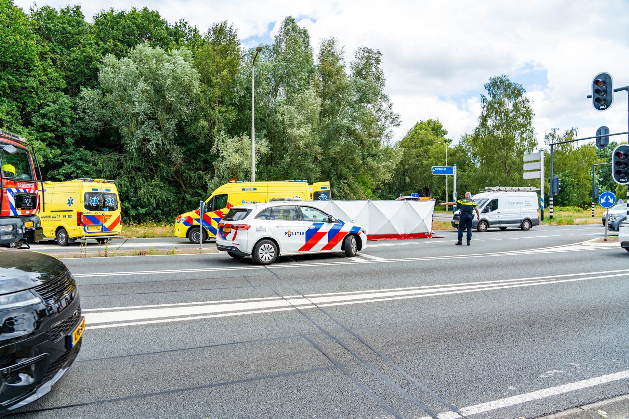Man die werd gereanimeerd na verkeersruzie Harderwijk overleden
