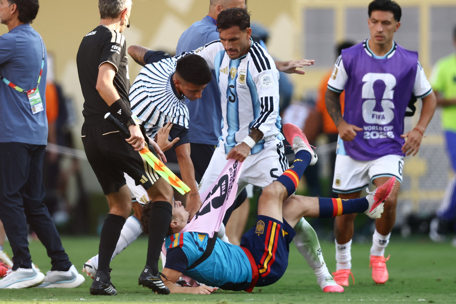 Kritiek op onsportief gedrag Argentinië na verlies: 'Beeld van schaamte'
