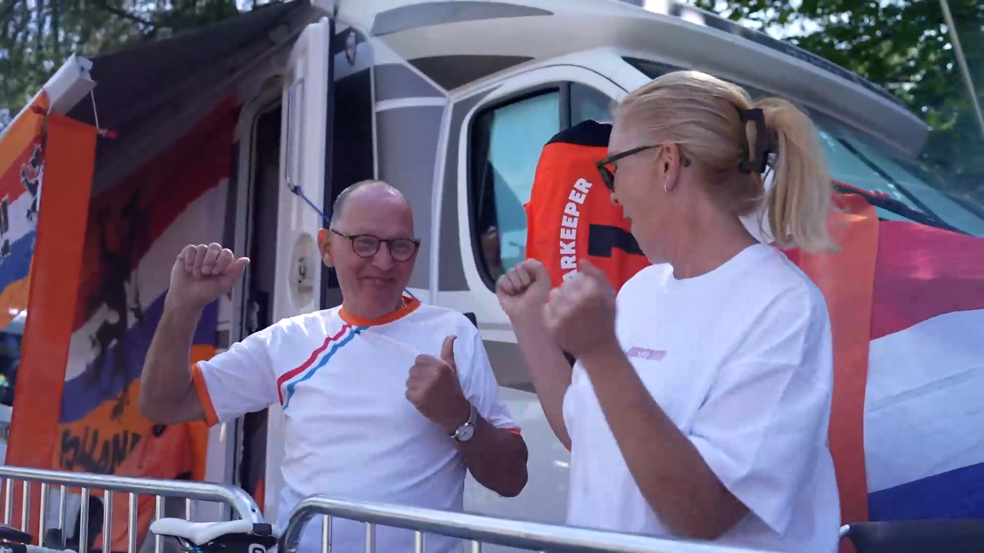 Tour de 'Fans': Oranjegekte op Alpe d'Huez niet zonder gevaar
