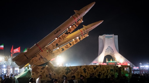Iran vuurt terug na eerste bekende Amerikaanse aanval sinds een maand