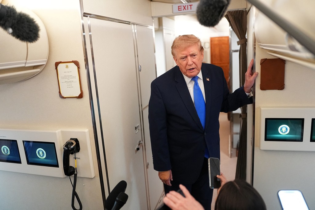 Trump: nieuwe onderhandelingen met Iran maandag van start