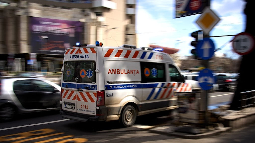 Image for the article: Nepverhaal over ontvoerde kinderen leidt tot aanval op ambulance in Roemenië