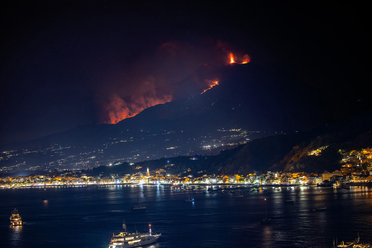 Etna roert zich weer: 'Kans op verwoestende uitbarsting altijd aanwezig'