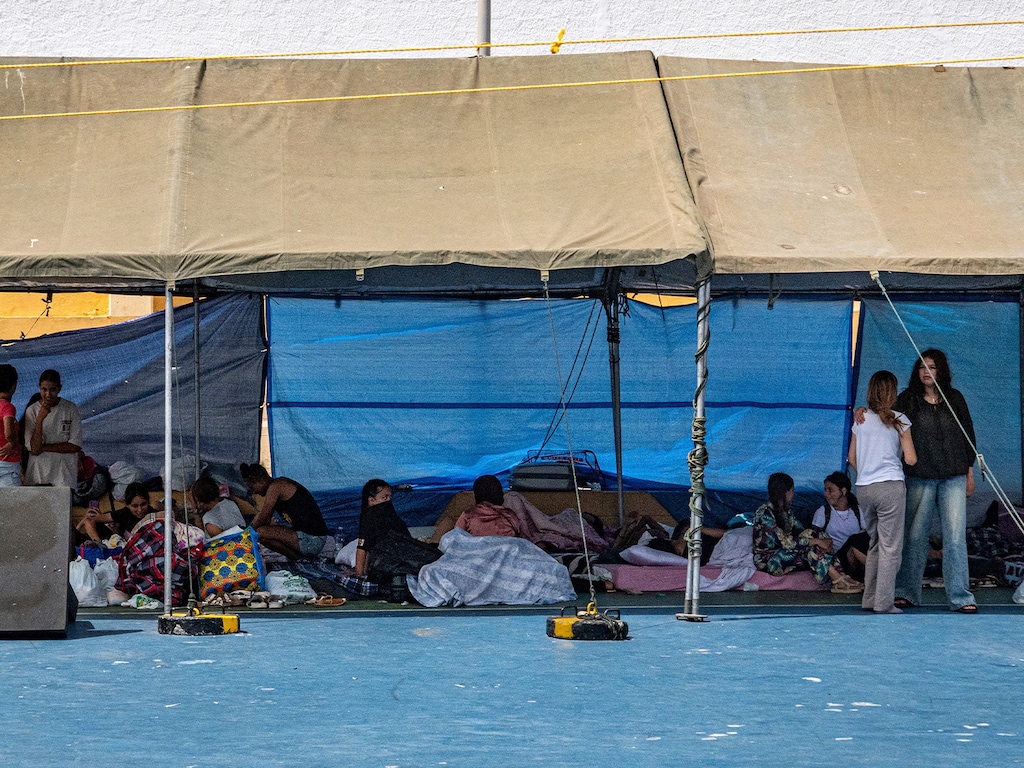 'Ik dank God dat ik nog maagd ben': waarom Spanje honderden meisjes uit Ceuta opvangt