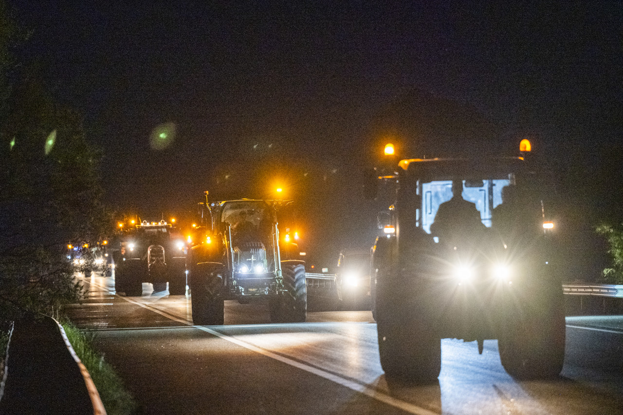 Toch geen boetes voor boeren die op snelweg A31 reden