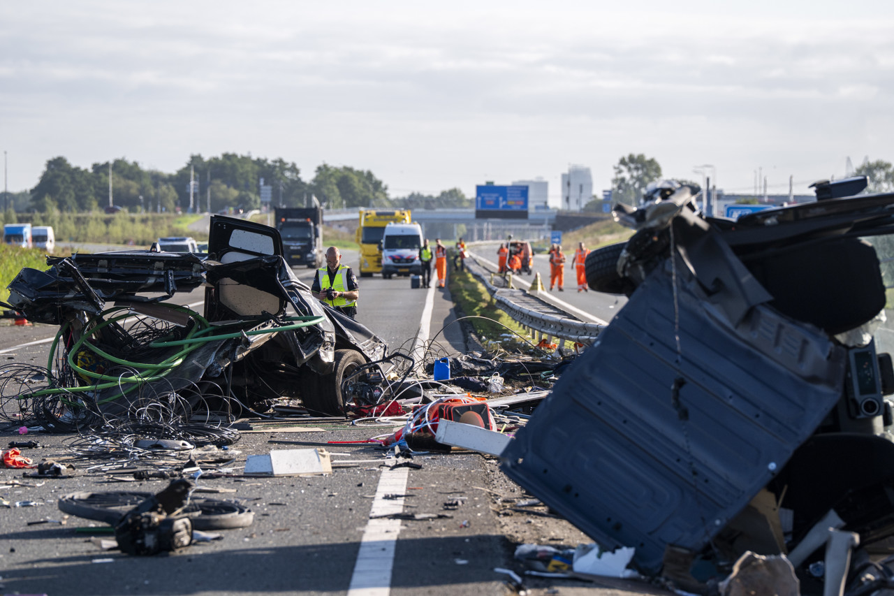 Burgemeester na busongeluk: 'Heel veel engeltjes op hun schouders'