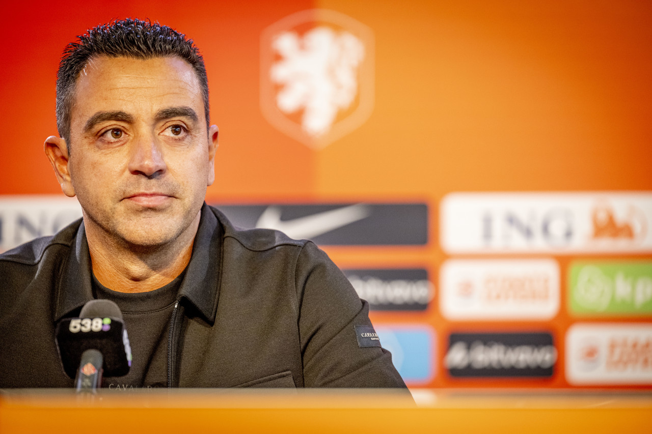 Xavi trekt zich niets aan van status als derde keuze: 'Eer om Oranje te leiden'