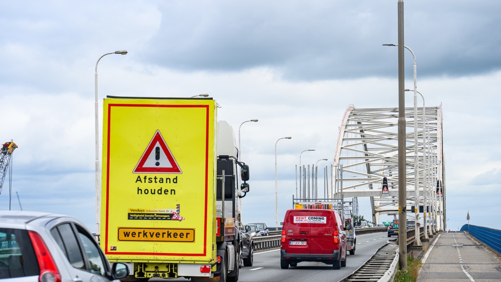 Rijkswaterstaat keert amper compensatie uit bij afgesloten bruggen