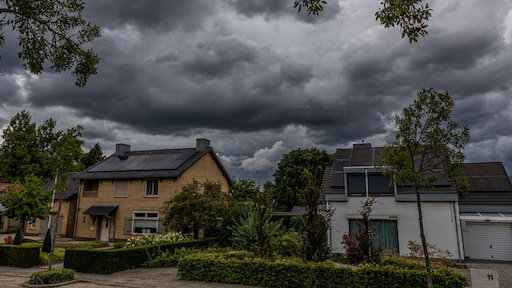 Code geel in kustprovincies, kans op zware onweersbuien
