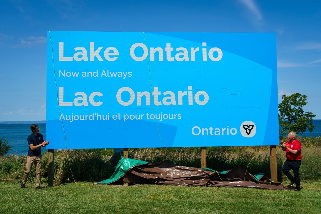 Canada benadrukt met groot bord: Lake Ontario heet niet Lake America