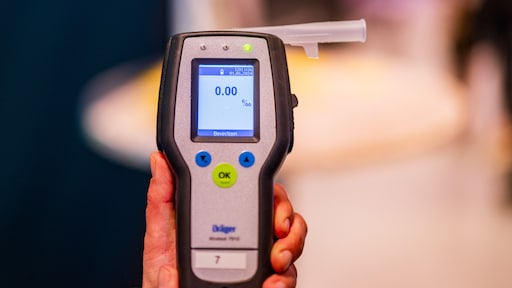 Vier bemanningsleden Schiphol betrapt met te hoog alcoholpromillage