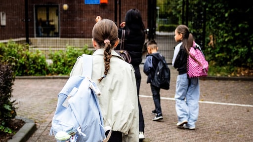 Waarom een oudergesprek plannen soms voelt als concertkaartjes bemachtigen