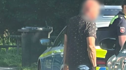 Man die bij proefrit auto steelt, loopt tegen de lamp als hij opnieuw wil toeslaan