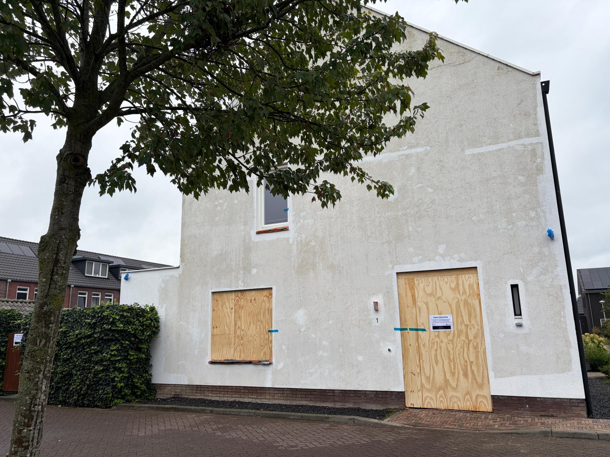 Burgemeester Heumen sluit nog een woning in Overasselt, huis van schoonfamilie Jan G.