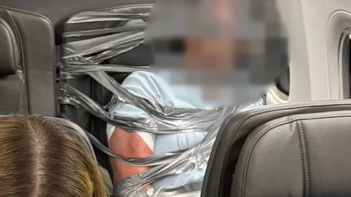 Chaos in Amerikaans vliegtuig: passagier met ducttape vastgebonden