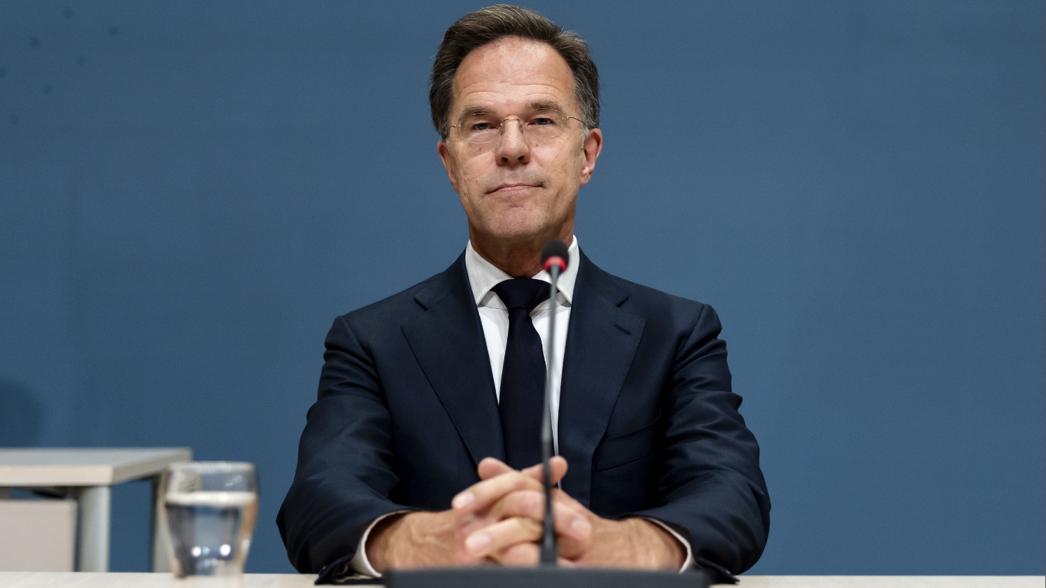 Live: oud-premier Mark Rutte getuigt opnieuw voor coronacommissie