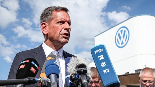 Van cabrio's naar luchtafweer: Volkswagen-fabriek ontsnapt aan sluiting