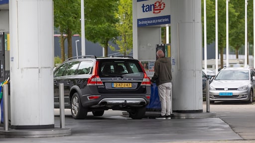 Uitje gepland dit weekend? Tanken weer duurder geworden