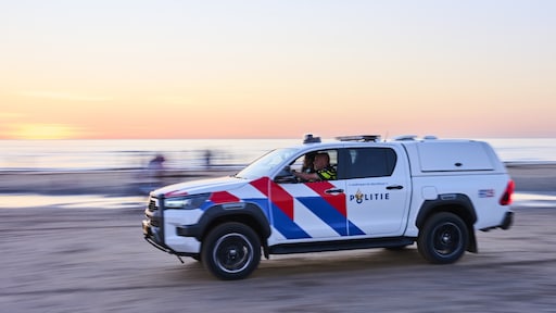76-jarige surfer overleden in zee bij Noordwijk