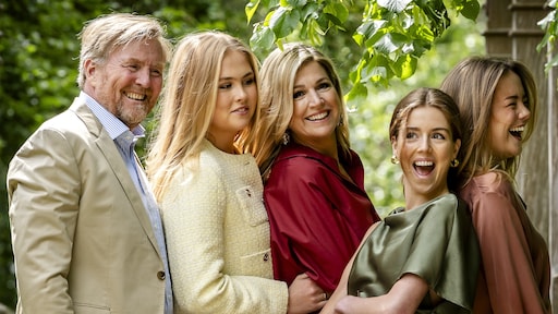 Dit droegen de prinsessen en Máxima op hun eerste Prinsjesdag
