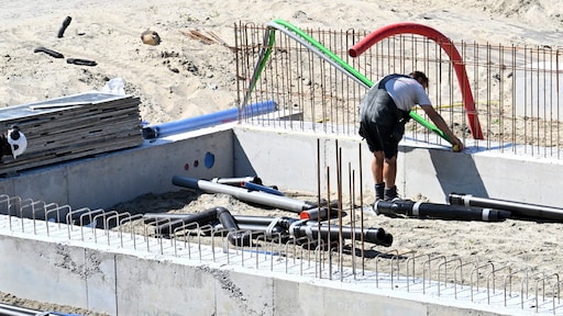 Voor bijna helft nieuwbouwwoningen geen plek op het stroomnet