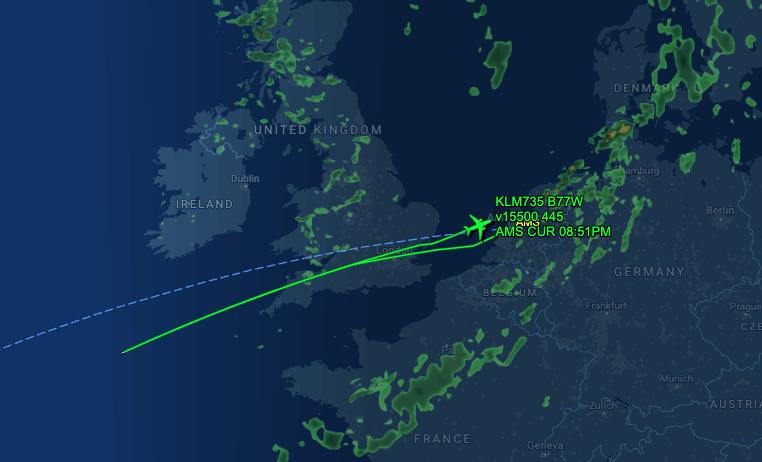 Powerbank vat vlam, KLM-vliegtuig maakt rechtsomkeert boven oceaan