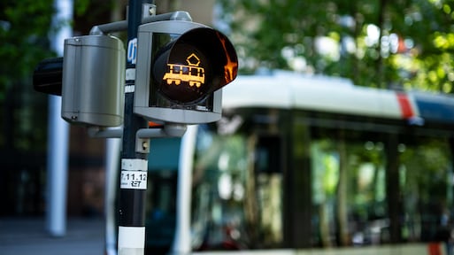 Twee voetgangers ernstig gewond door botsing met tram in Rotterdam